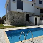 Modern Pool Near Sarimsakli In