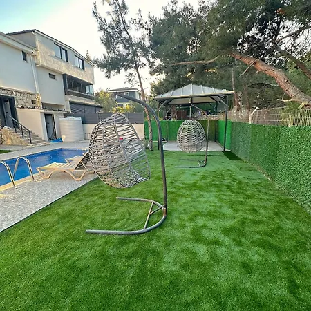 Villa Modern Pool Near Sarimsakli In Ayvalı