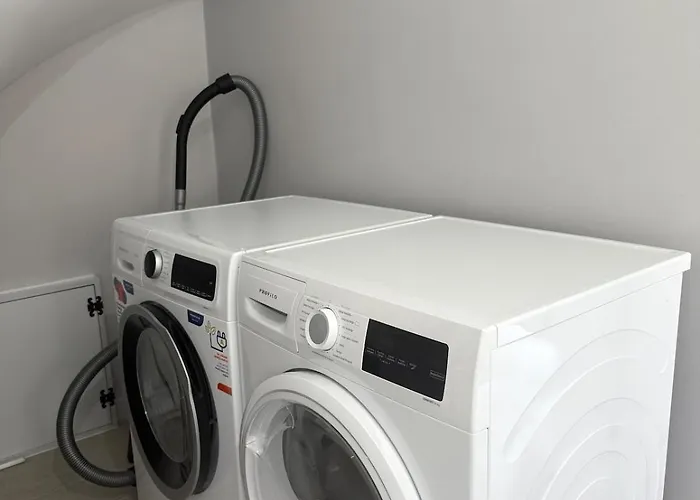 Modern Pool Near Sarimsakli In Ayvalı